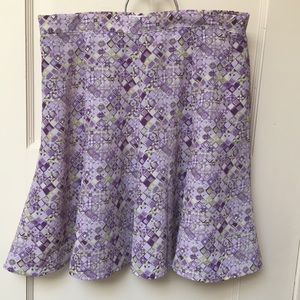 Mini skirt with fun pattern